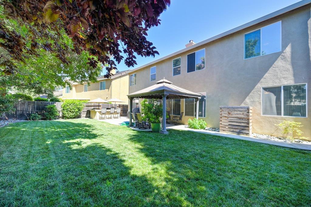 1549 Woodhaven Circle