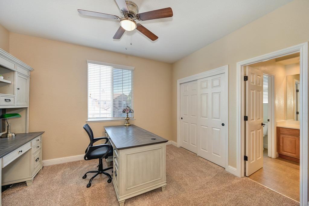 1549 Woodhaven Circle