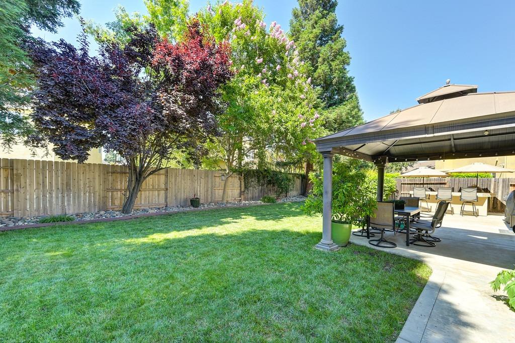 1549 Woodhaven Circle