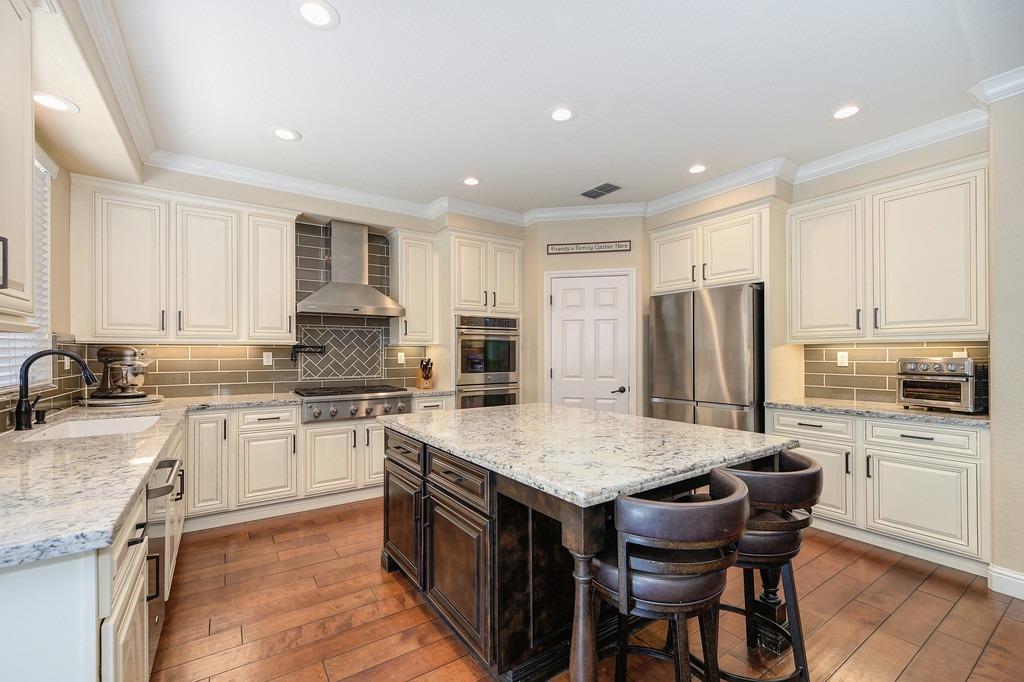 1549 Woodhaven Circle