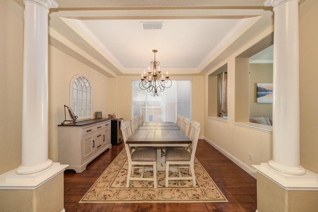 1549 Woodhaven Circle