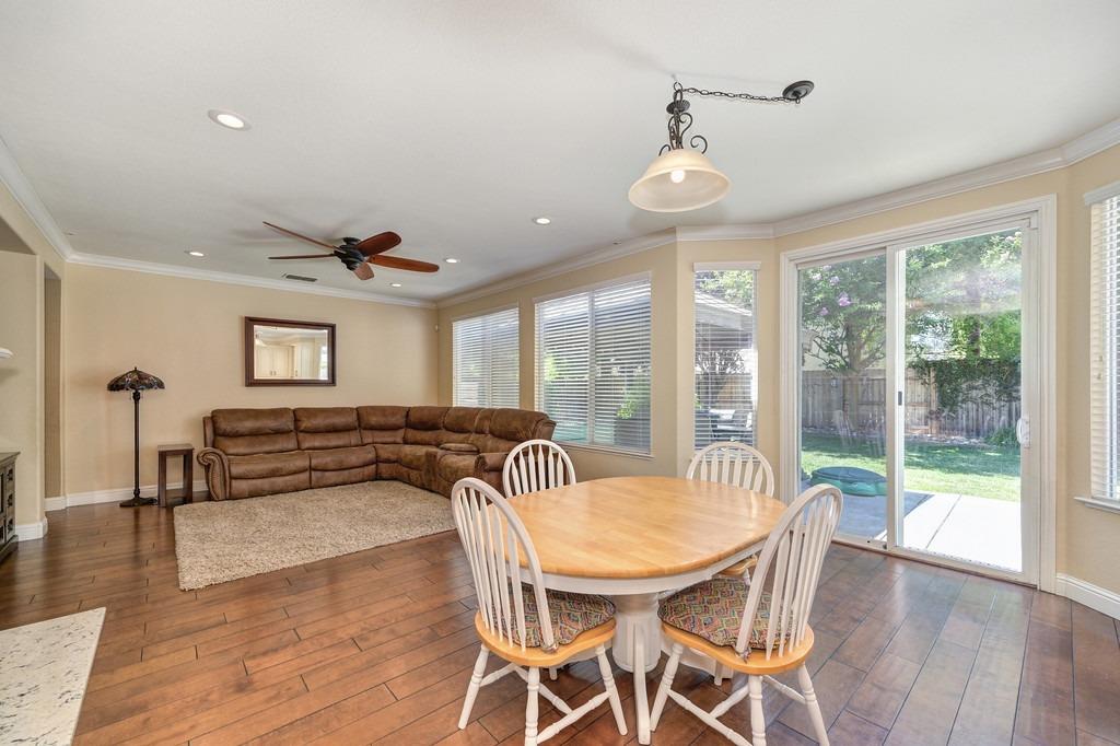 1549 Woodhaven Circle