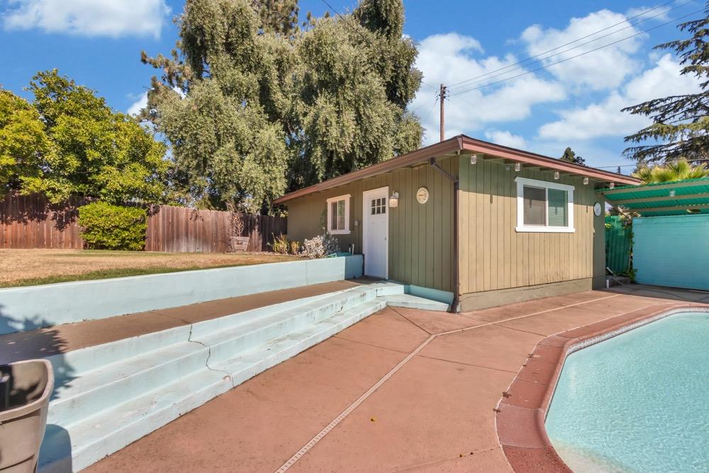 7652 Kensington Drive