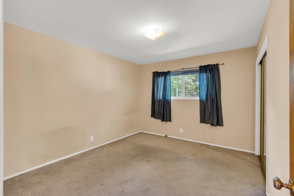 7652 Kensington Drive