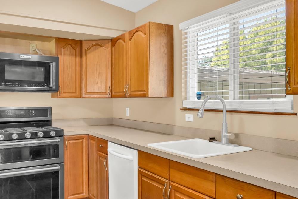 7652 Kensington Drive