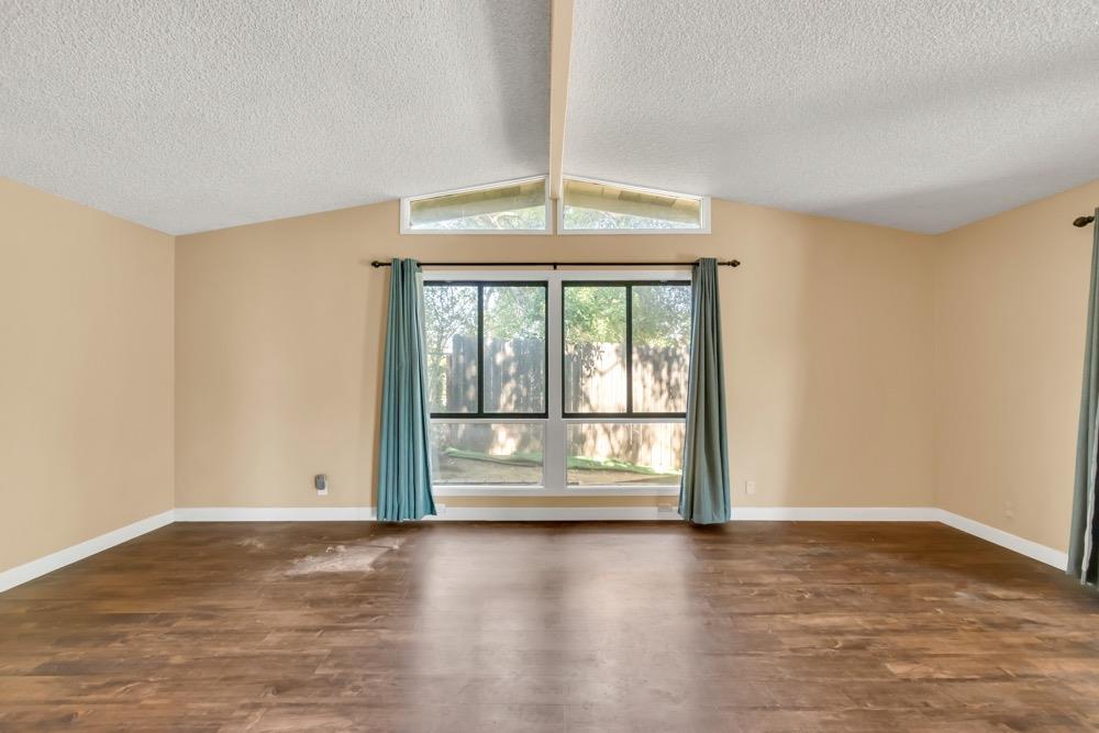 7652 Kensington Drive