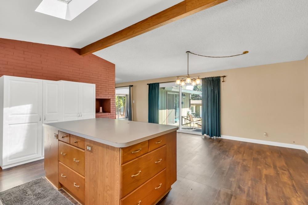 7652 Kensington Drive