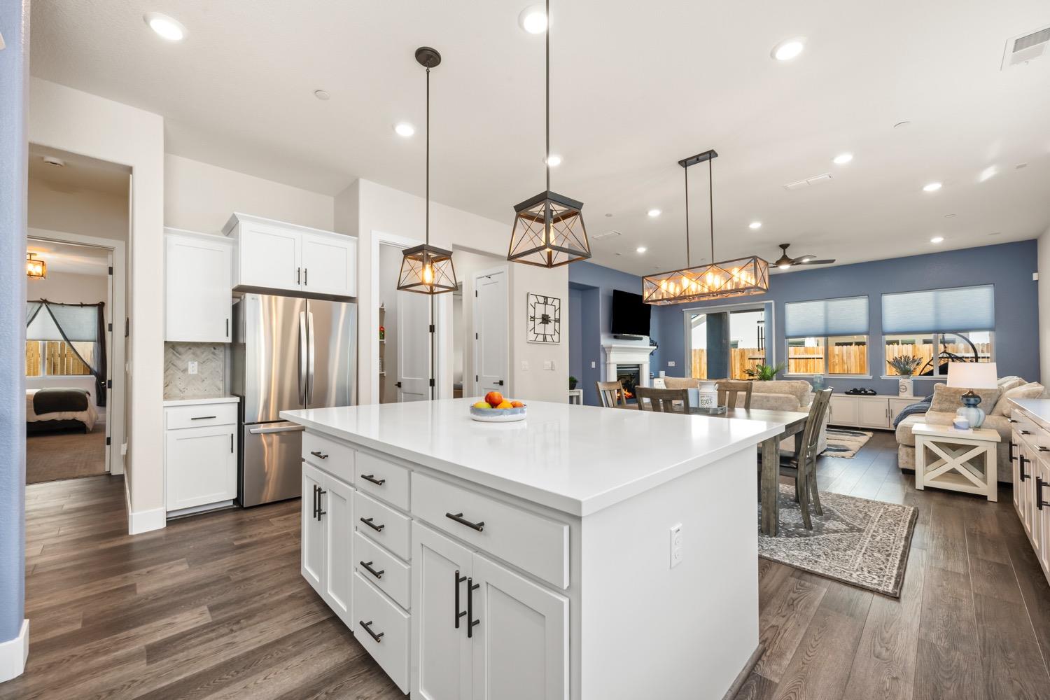 3048 Glacier Bay Way