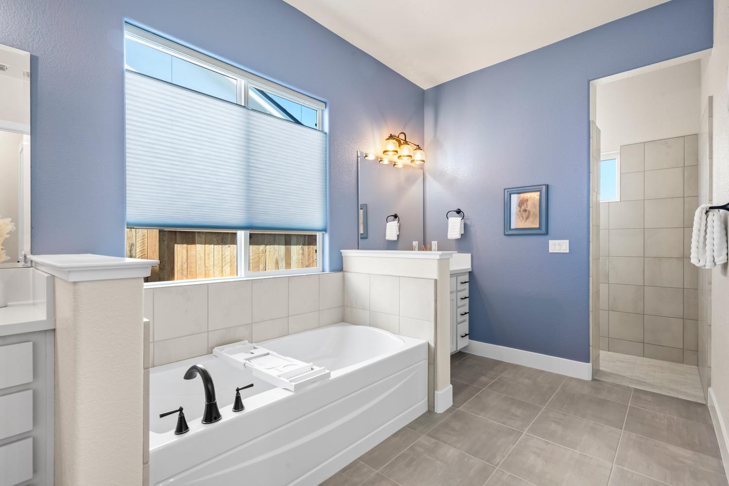 3048 Glacier Bay Way