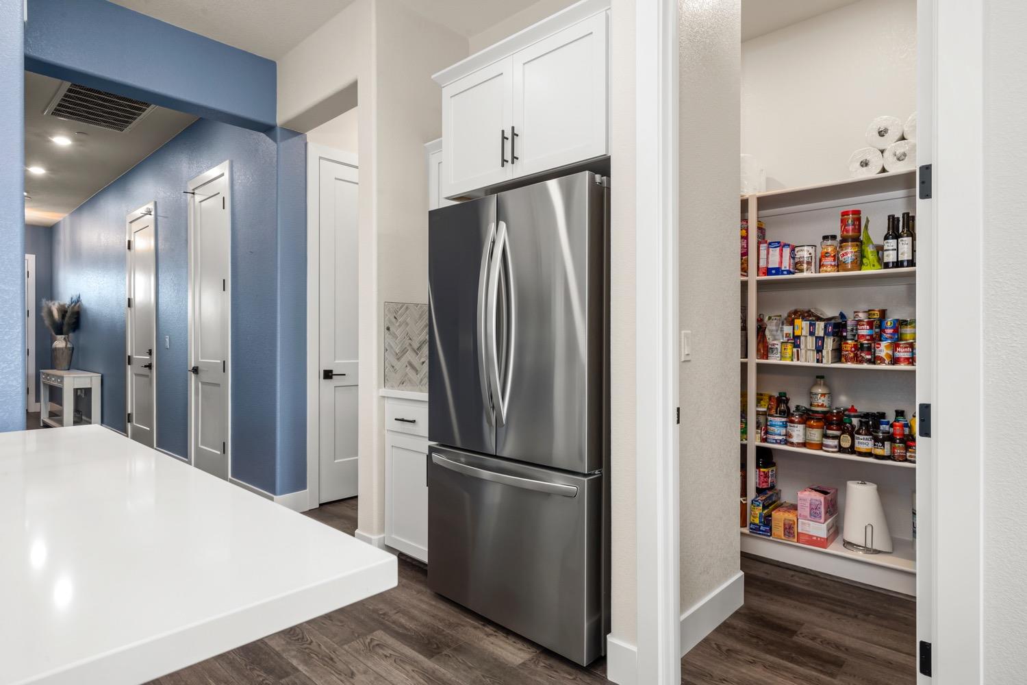 3048 Glacier Bay Way