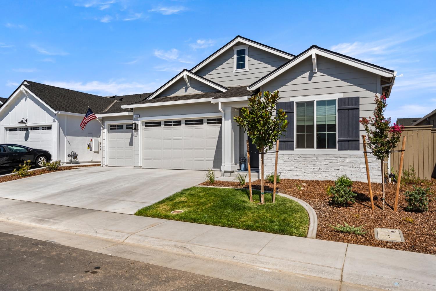 3048 Glacier Bay Way