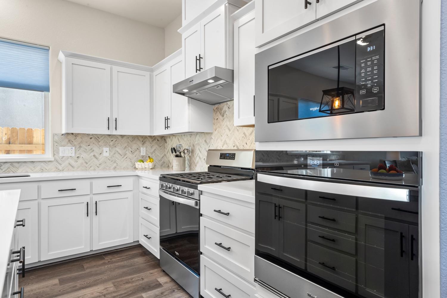 3048 Glacier Bay Way