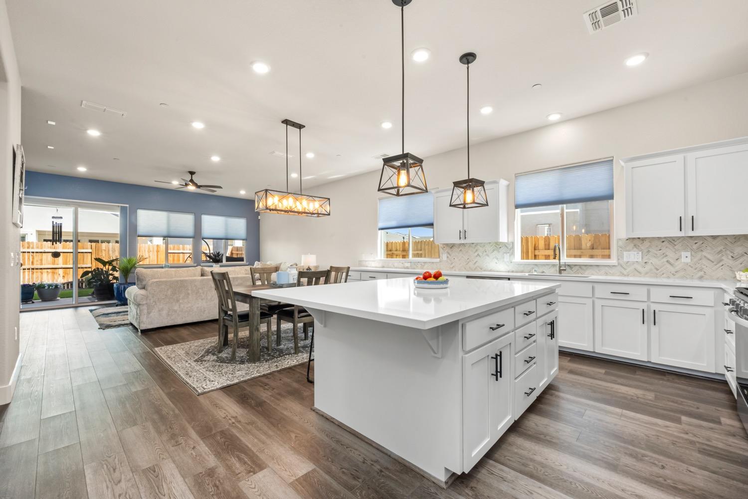 3048 Glacier Bay Way