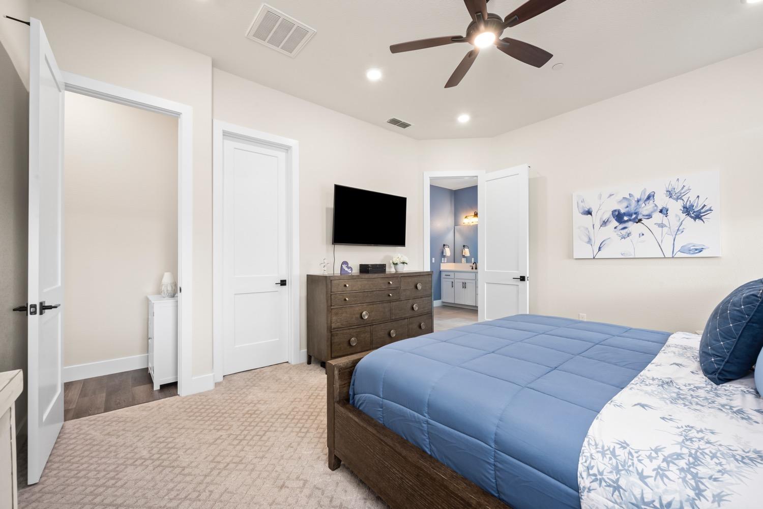 3048 Glacier Bay Way