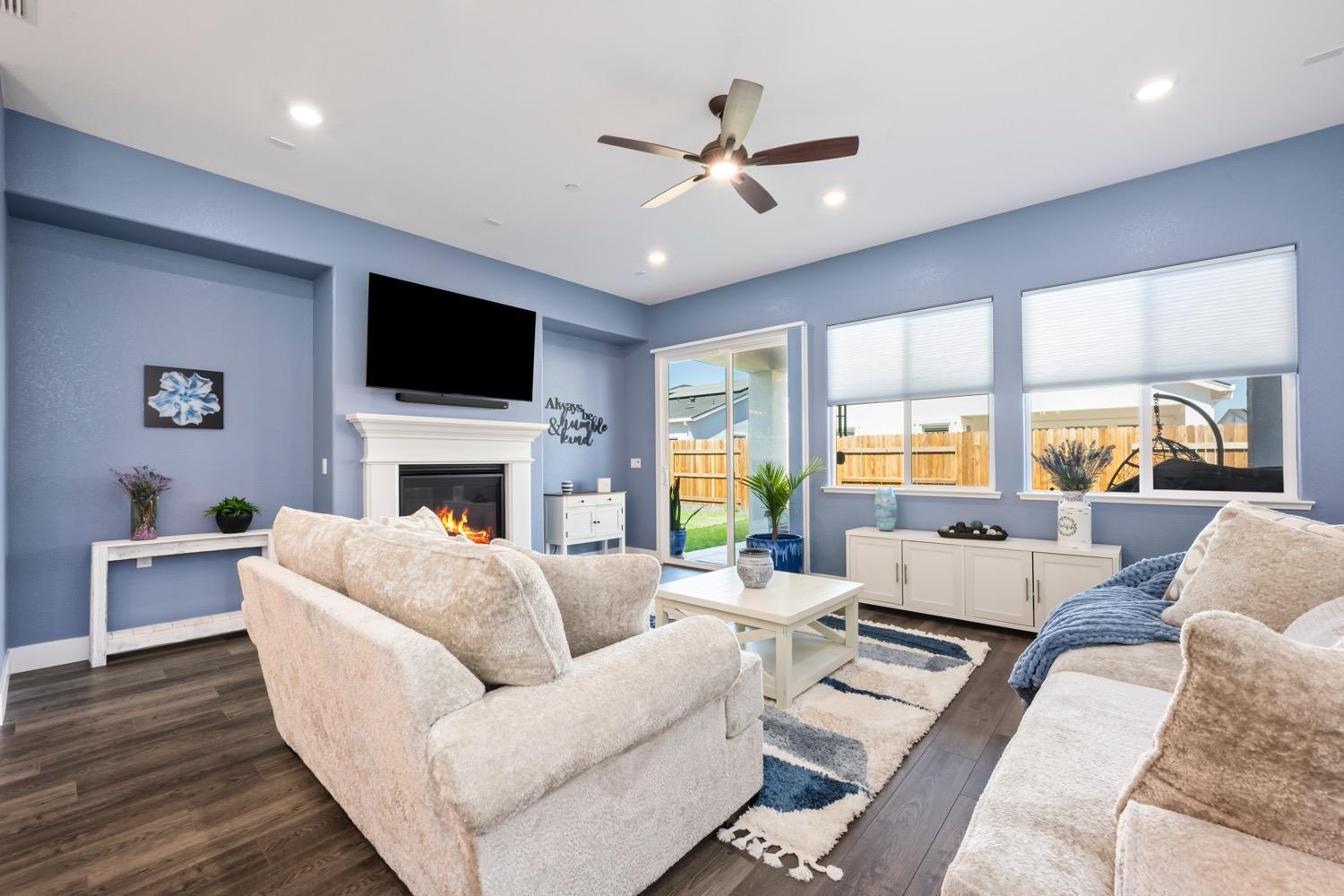 3048 Glacier Bay Way