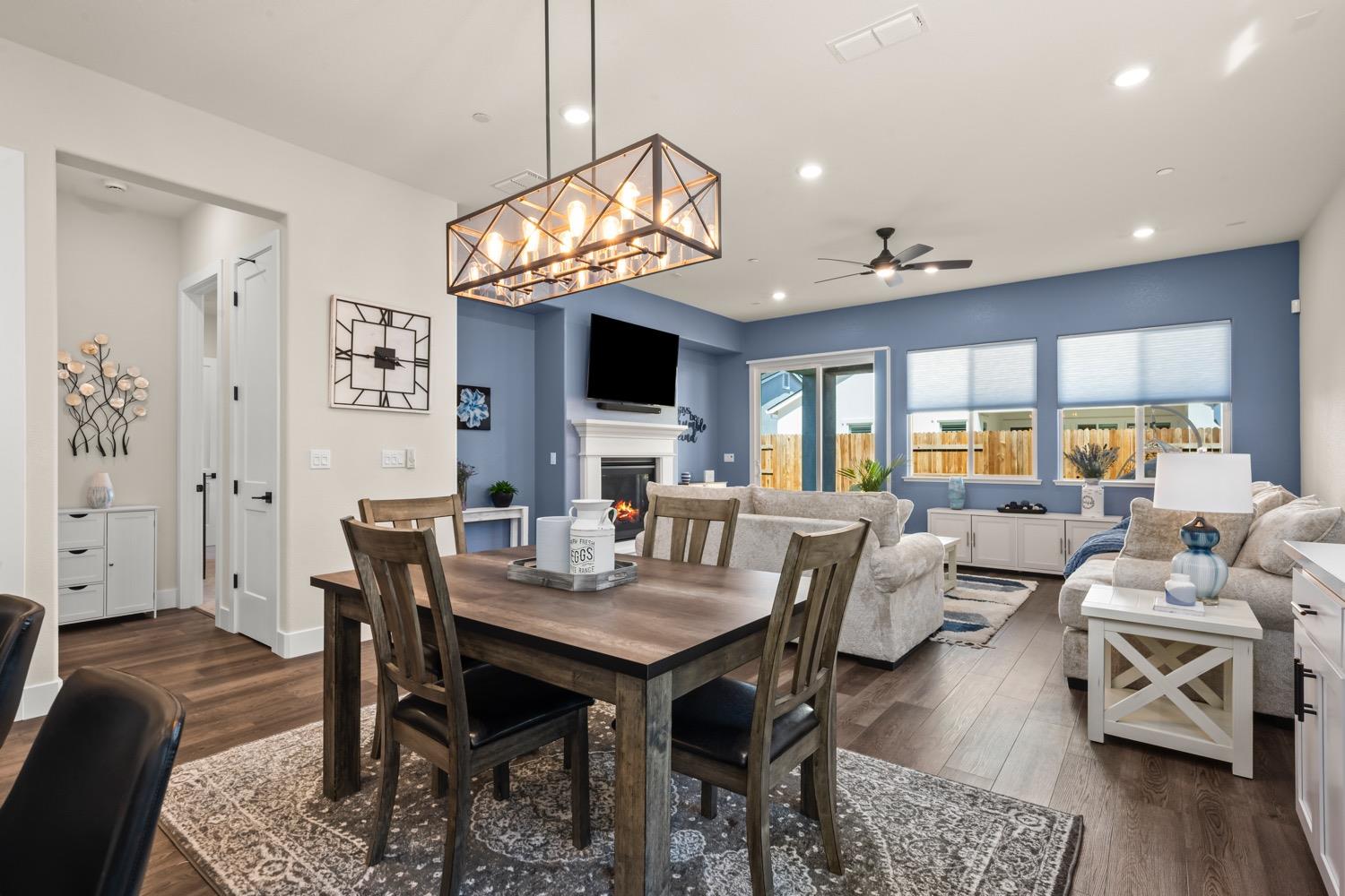 3048 Glacier Bay Way