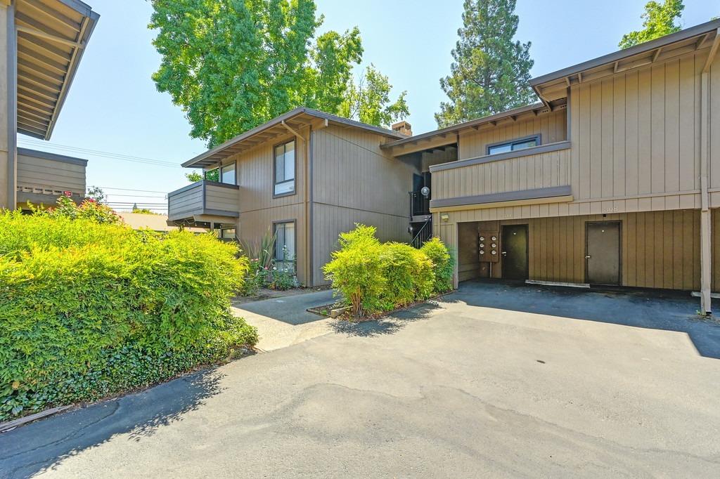 905 Fulton Avenue 409