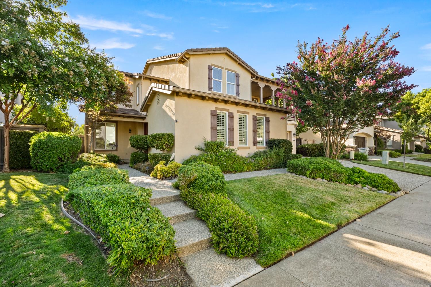 1353 Haddington Drive