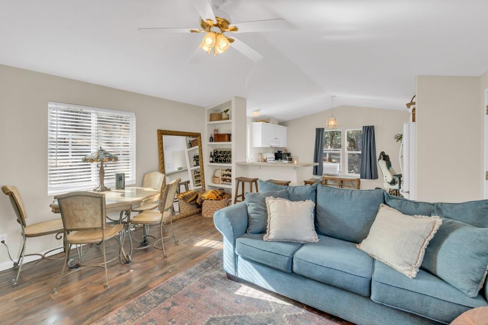 4940 Grandview Court