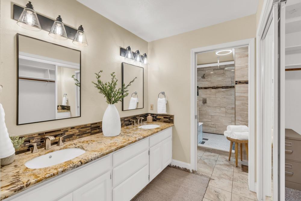 4940 Grandview Court