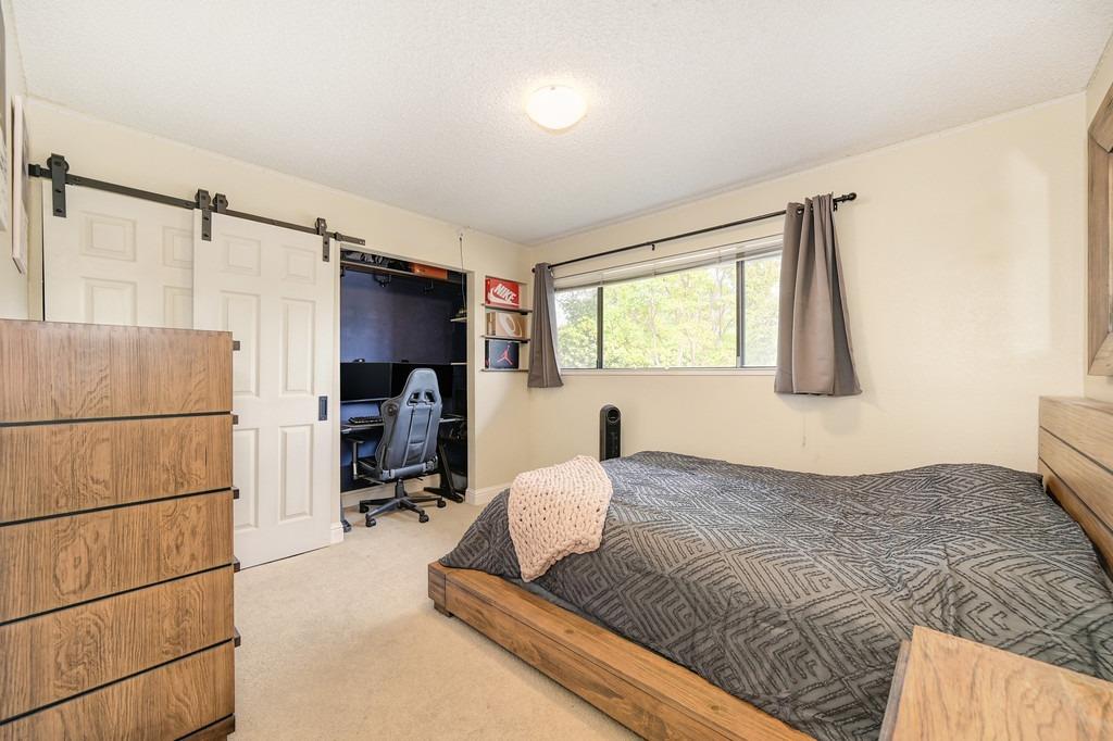 5230 Whitney Boulevard