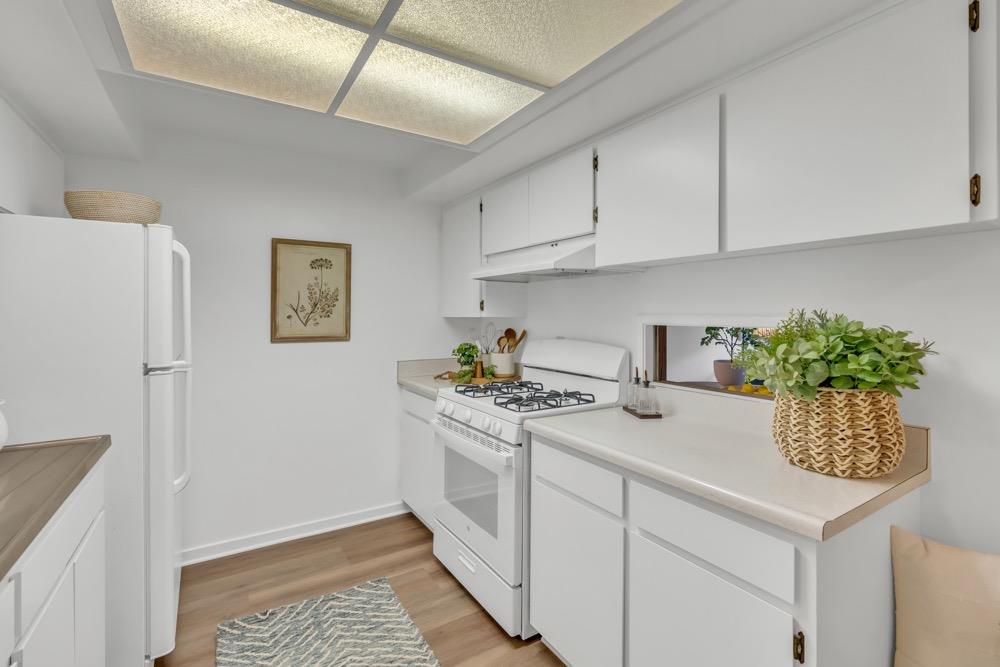 2807 Santa Paula Court