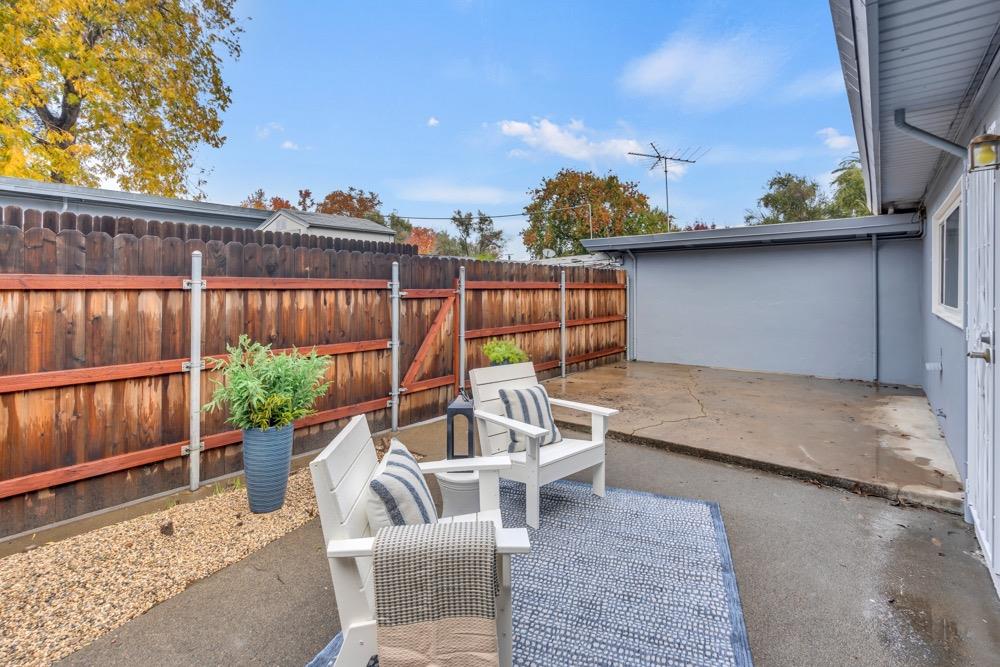 2807 Santa Paula Court