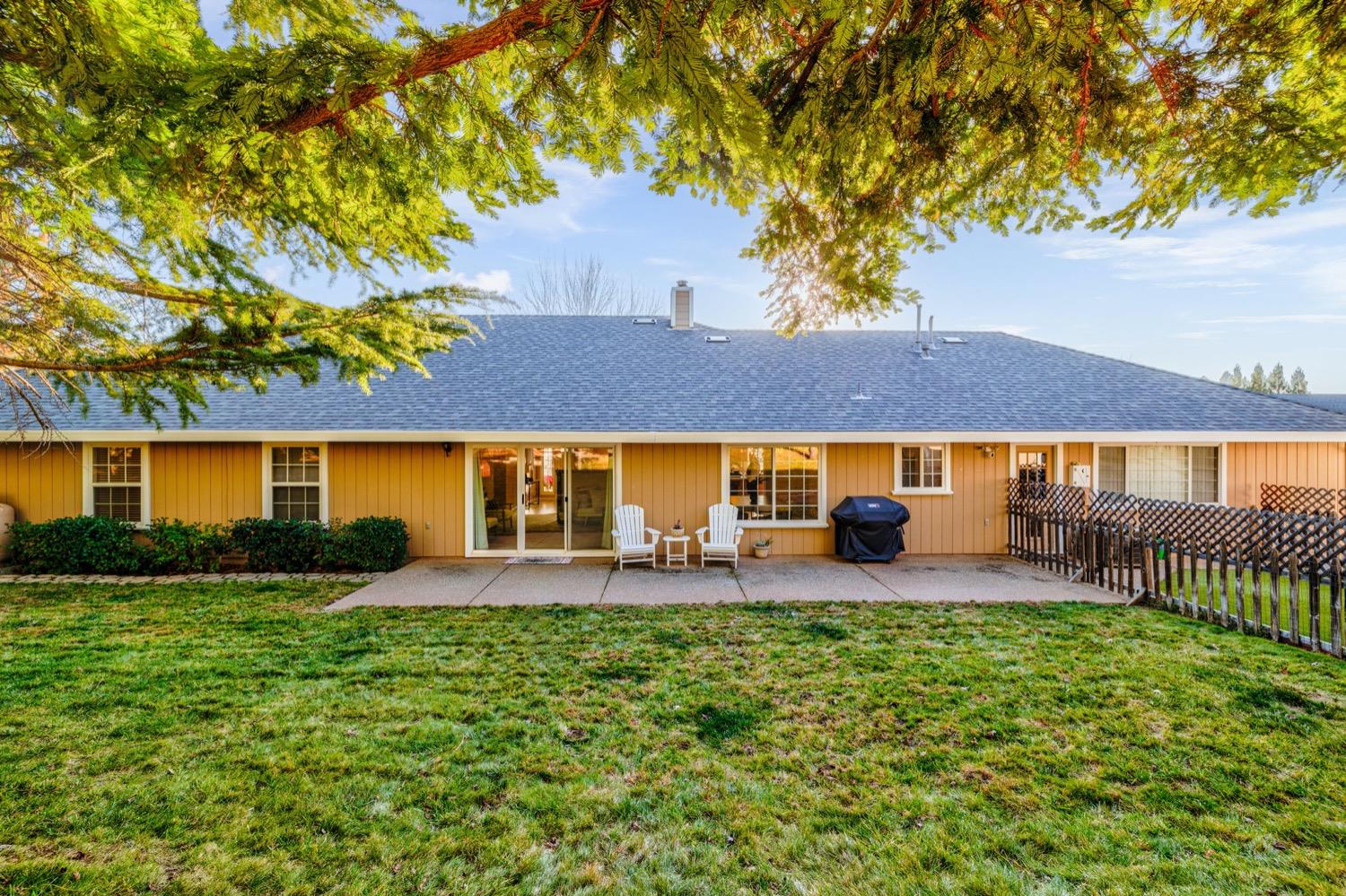 3287 Vista Del Mundo