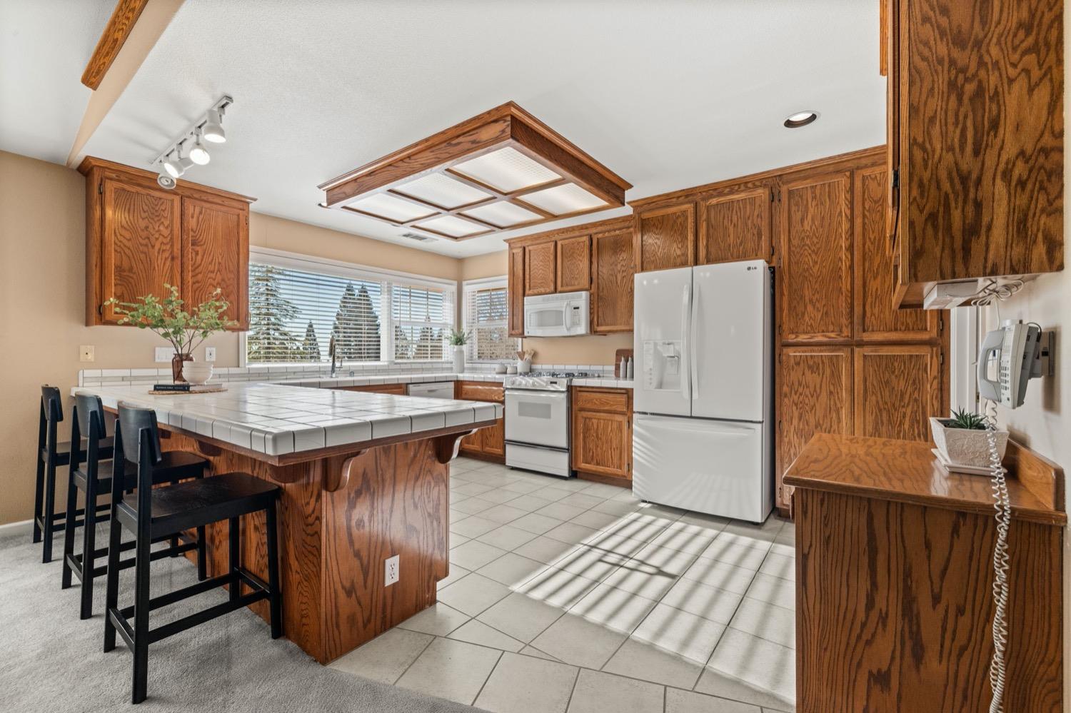 3287 Vista Del Mundo