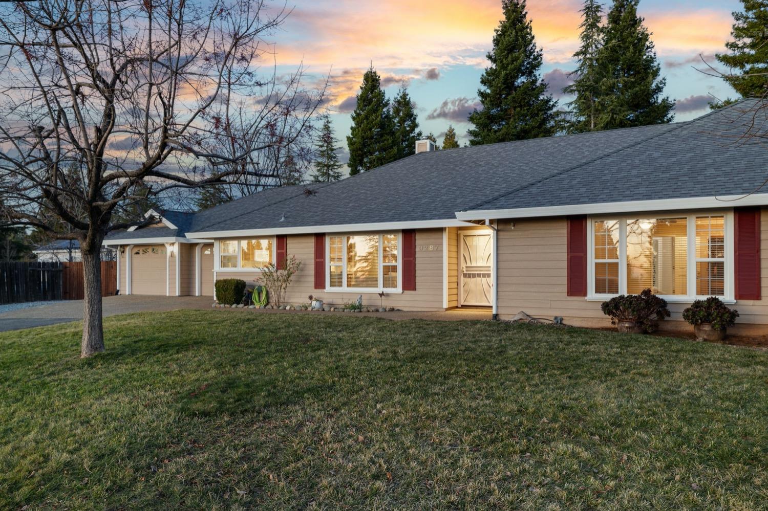 3287 Vista Del Mundo