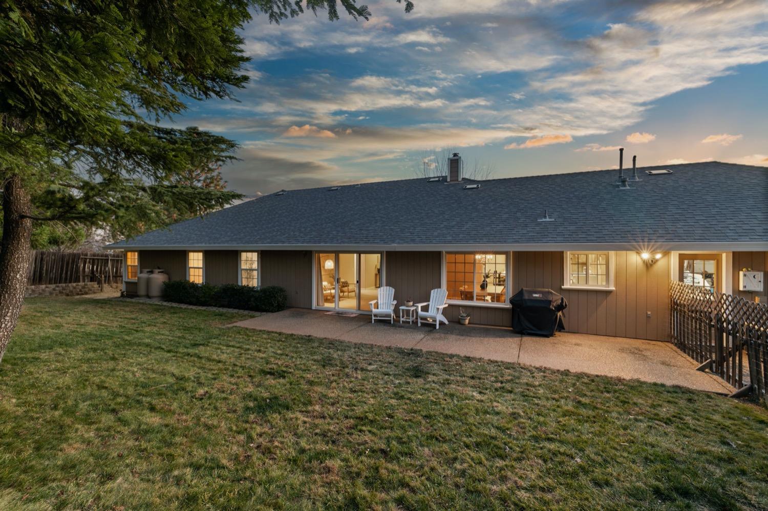 3287 Vista Del Mundo