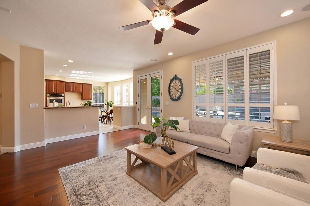 1548 Deer Hollow Way