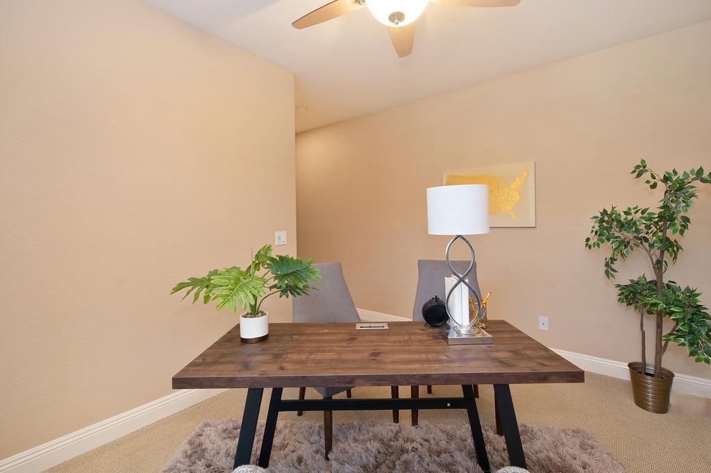 1548 Deer Hollow Way