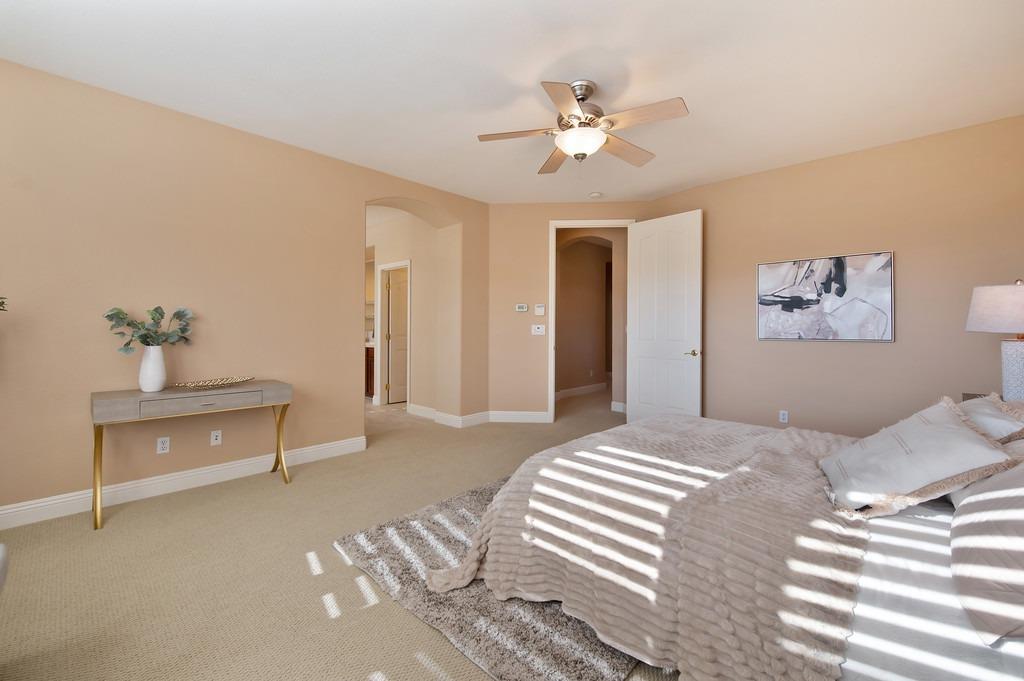 1548 Deer Hollow Way