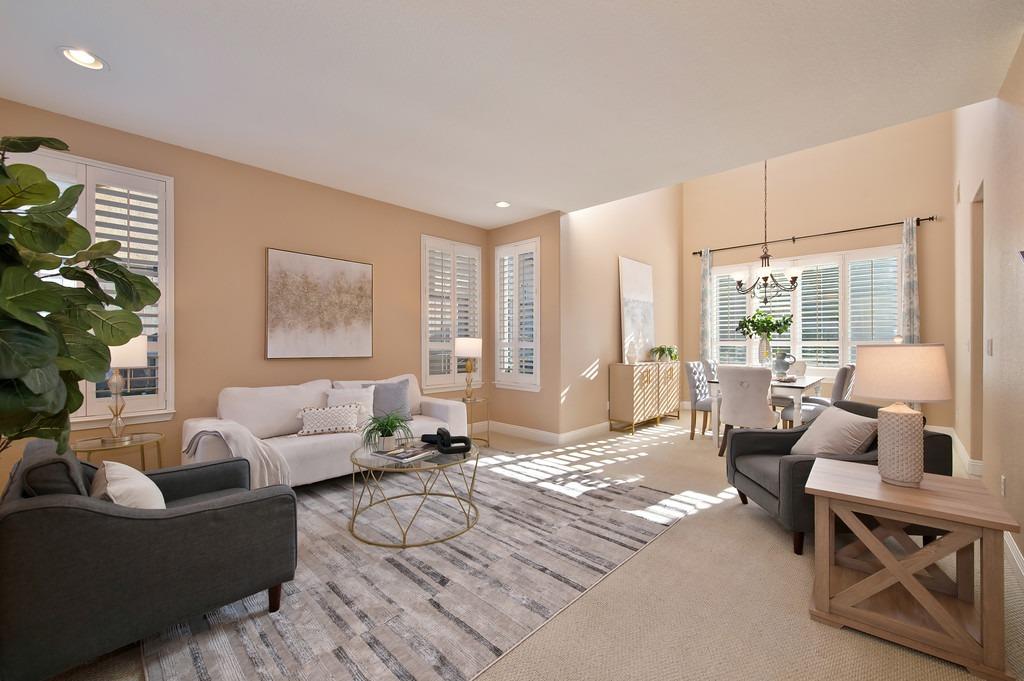 1548 Deer Hollow Way