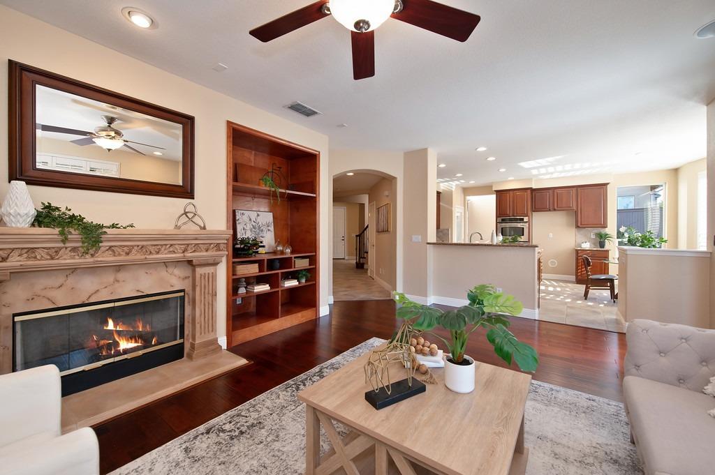 1548 Deer Hollow Way