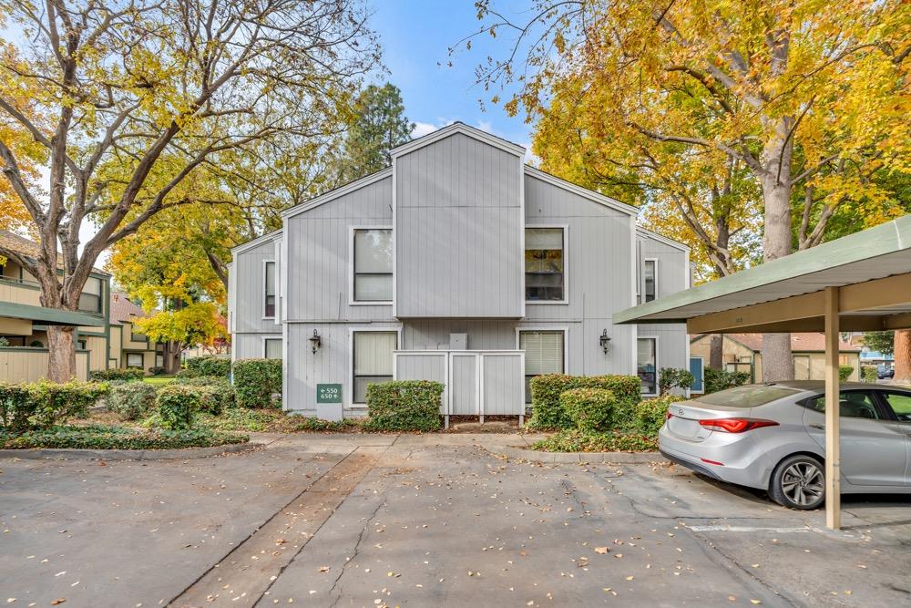 650 Del Verde Circle 8