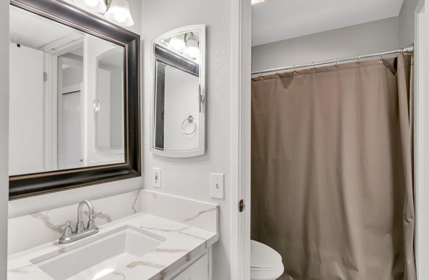 650 Del Verde Circle 8