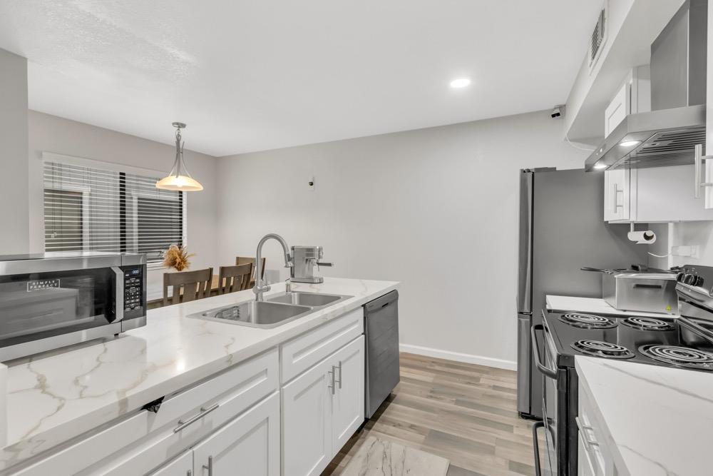 650 Del Verde Circle 8
