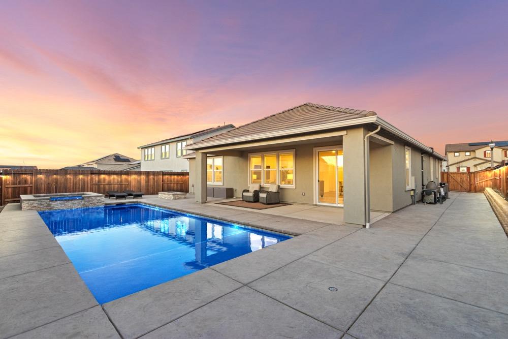 410 Confederation Court