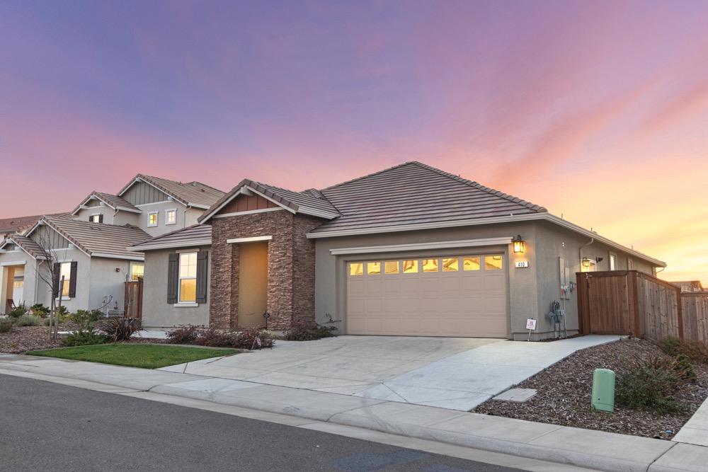 410 Confederation Court