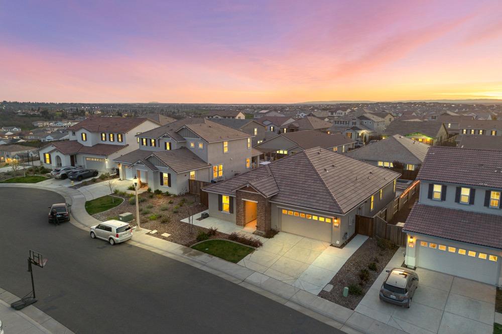 410 Confederation Court