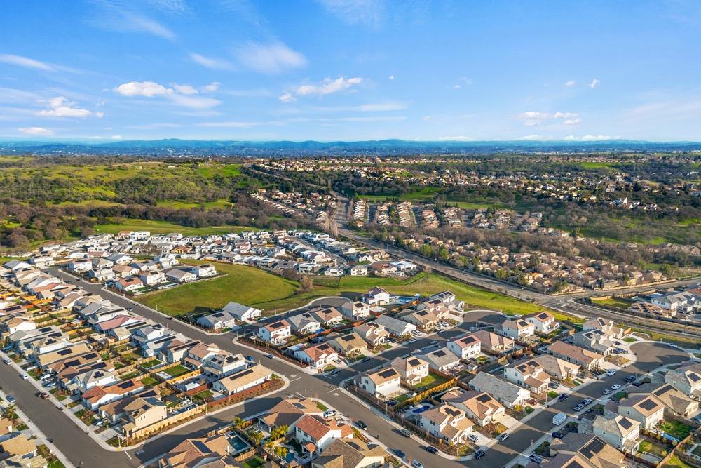 410 Confederation Court