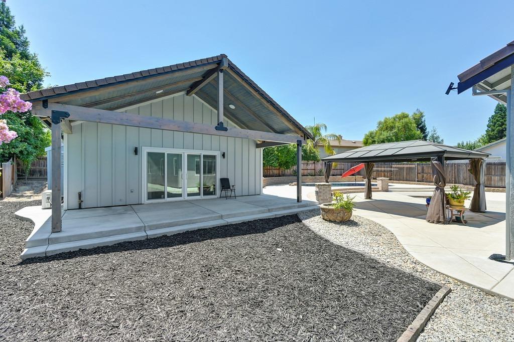 8209 Horncastle Avenue