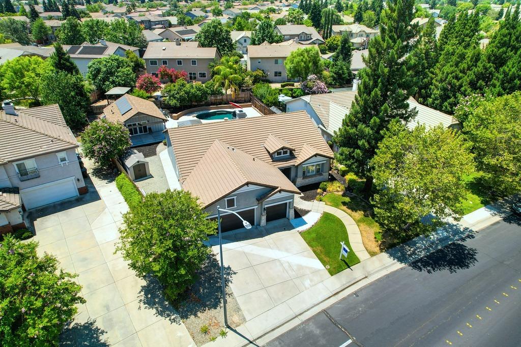 8209 Horncastle Avenue