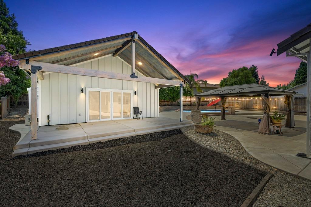 8209 Horncastle Avenue