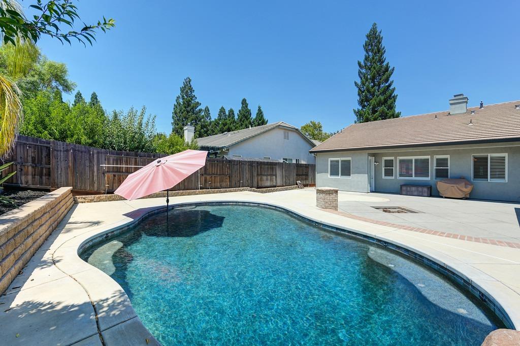 8209 Horncastle Avenue