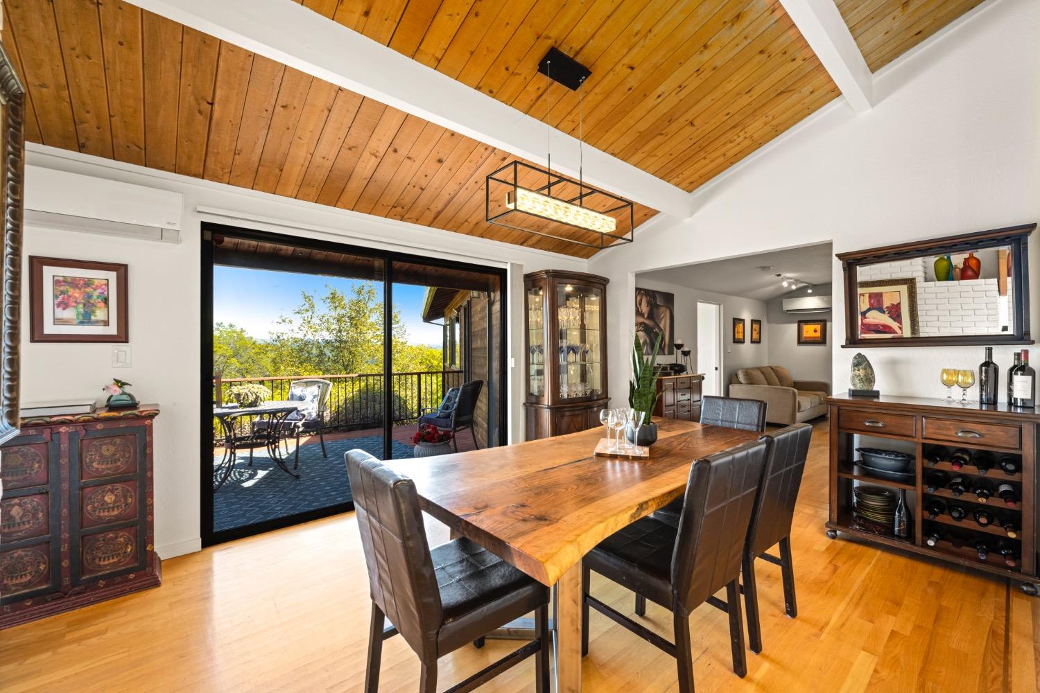 7649 Crystal Boulevard