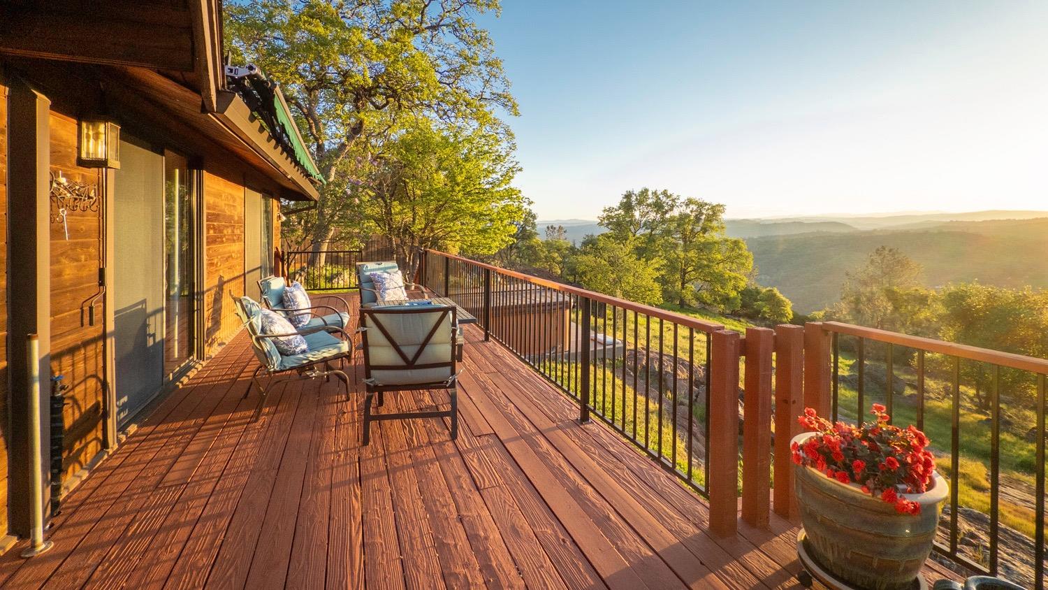 7649 Crystal Boulevard