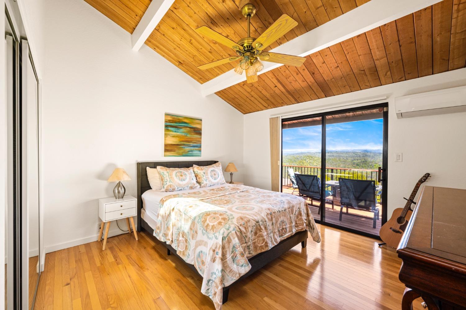 7649 Crystal Boulevard